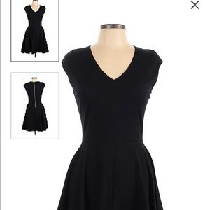 Bar III black casual cap sleeve knee length dress.